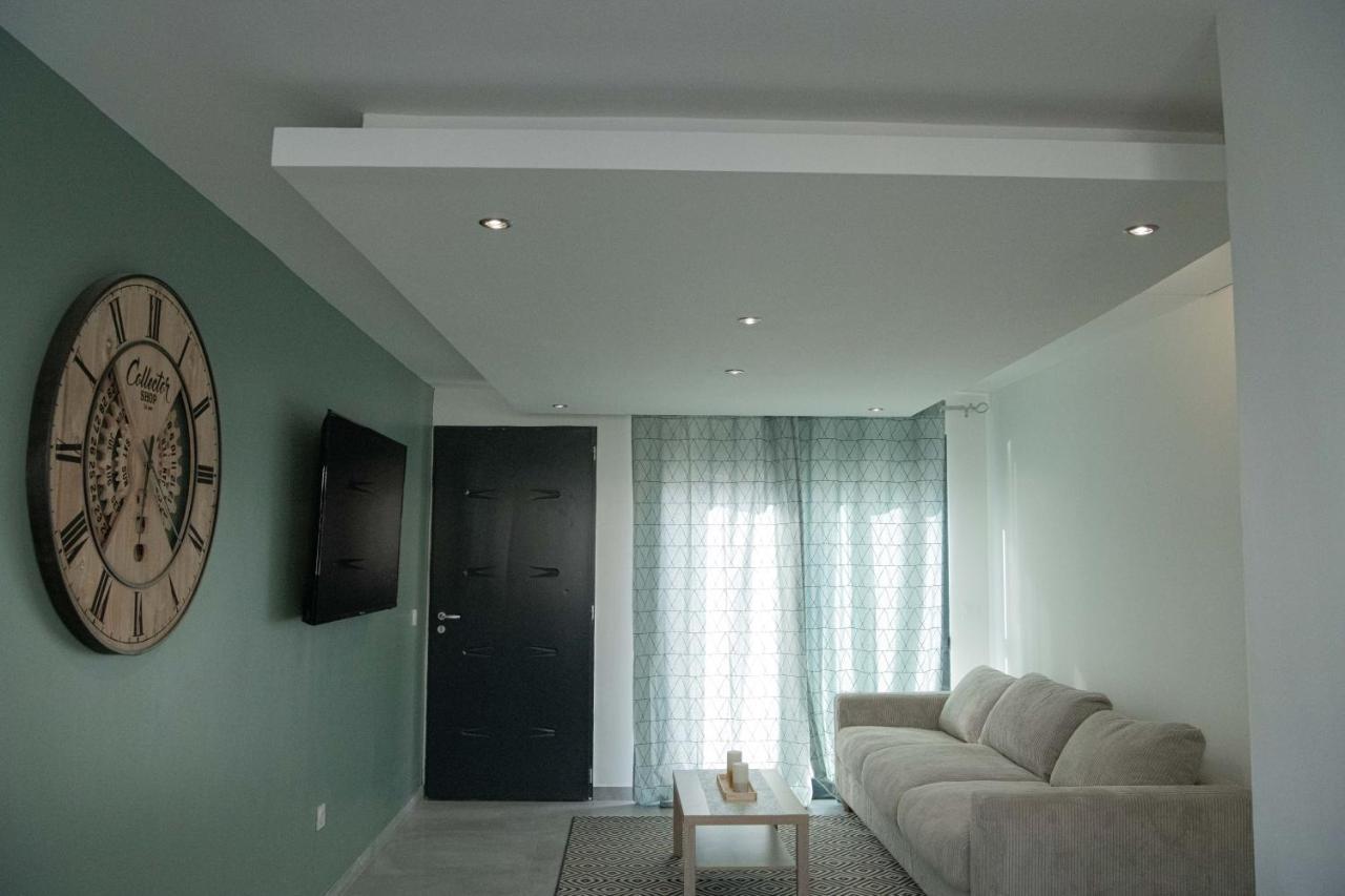 Studio Meuble Avec Terrasse Поррт-дьо-Бук Екстериор снимка